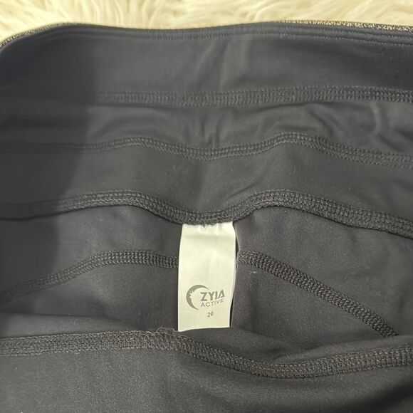 ZYIA Brown Leggings with Luxe Finish Size 20 - Picture 10 of 10